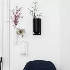 By Lassen Kubus Väggfäste För Vaser Och Krukor Vit -hemma butik 2023 bylassen kubus vase lily flora 1