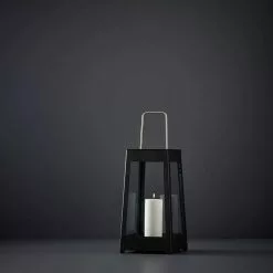 Framsida -hemma butik 2023 faromedium