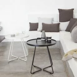 Cane-line Sidobord I Farten Litet -hemma butik 2023 on the move 0018 on the move miljo 1571336101