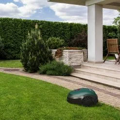 Robomow RT700 Robotgressklipper -hemma butik 2023 rt lifestyle1