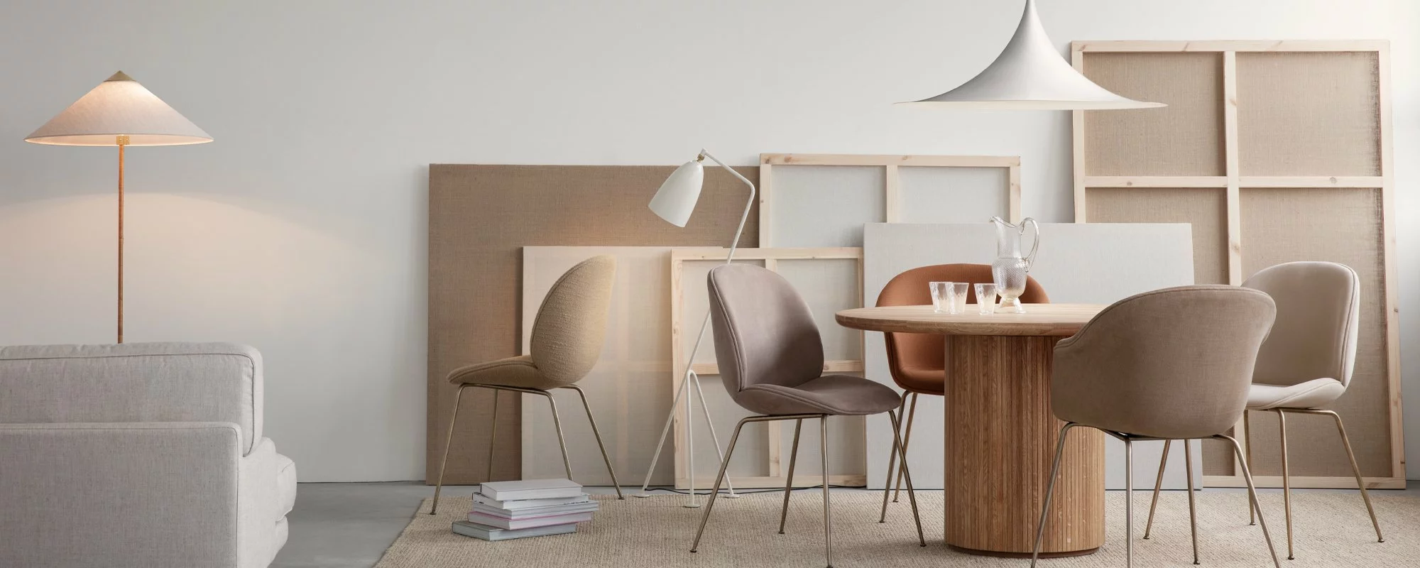 Framsida 1 Framsida -hemma butik 2023 Gubi Categorie Pagina 01